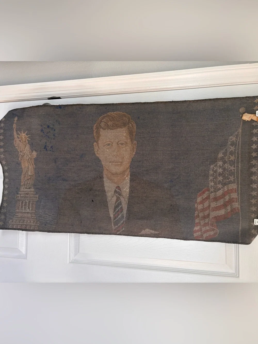Vintage 1965 John F Kennedy Velvet Tapestry  w/Statue of Liberty & Flag, Italy
